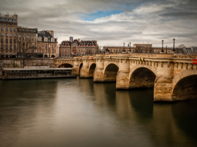 paris-3381276 1280